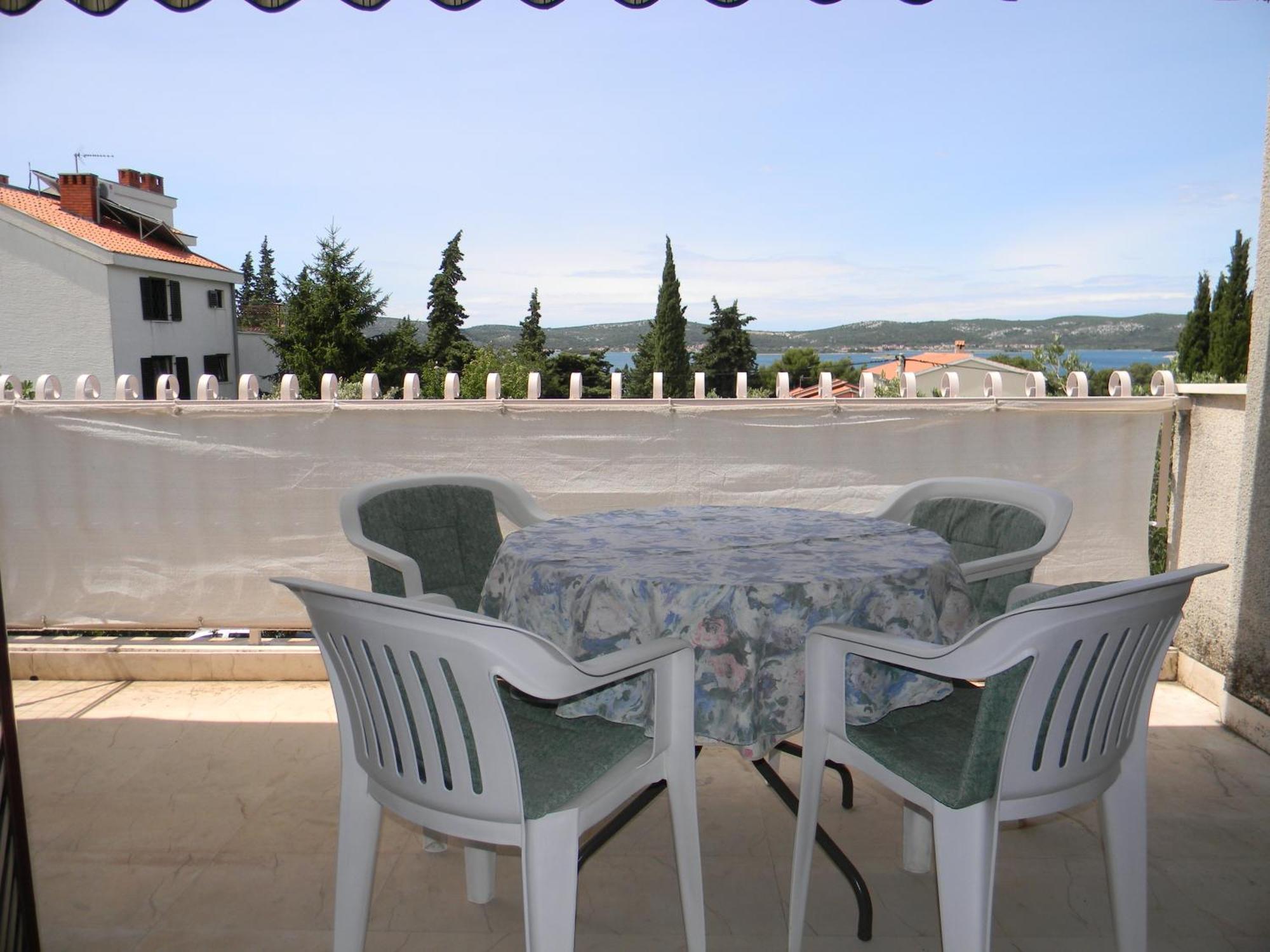 Apartmani Maver Sveti Filip i Jakov Exterior photo